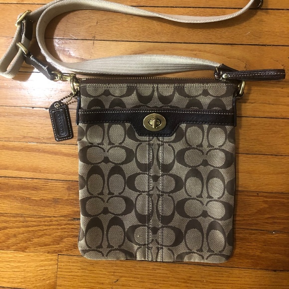 Coach signature messenger crossbody bag - Picture 1 of 3
